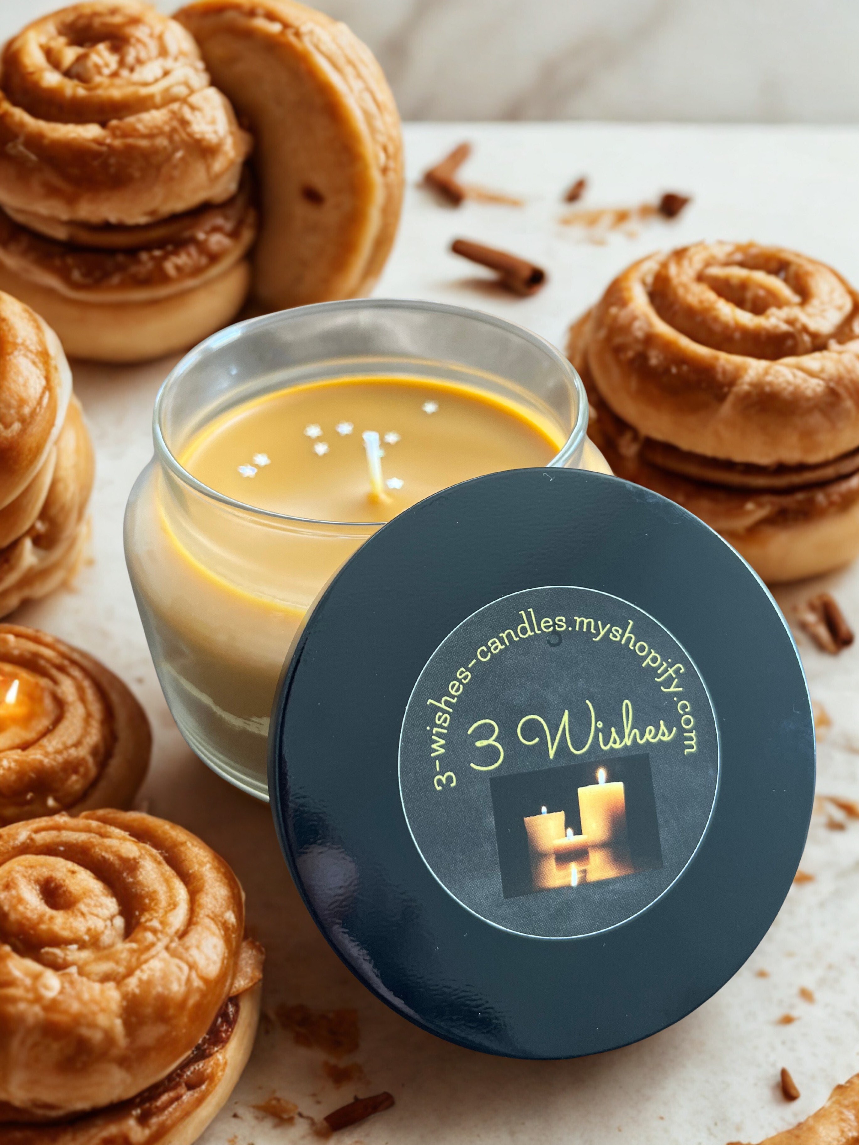 Cinnamon Buns 15 oz- Highly Scented